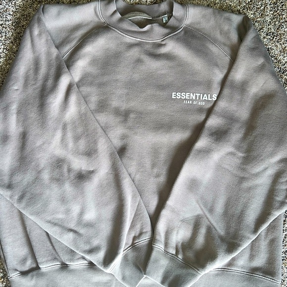 Essentials Fear of God Crewneck - Picture 1 of 3